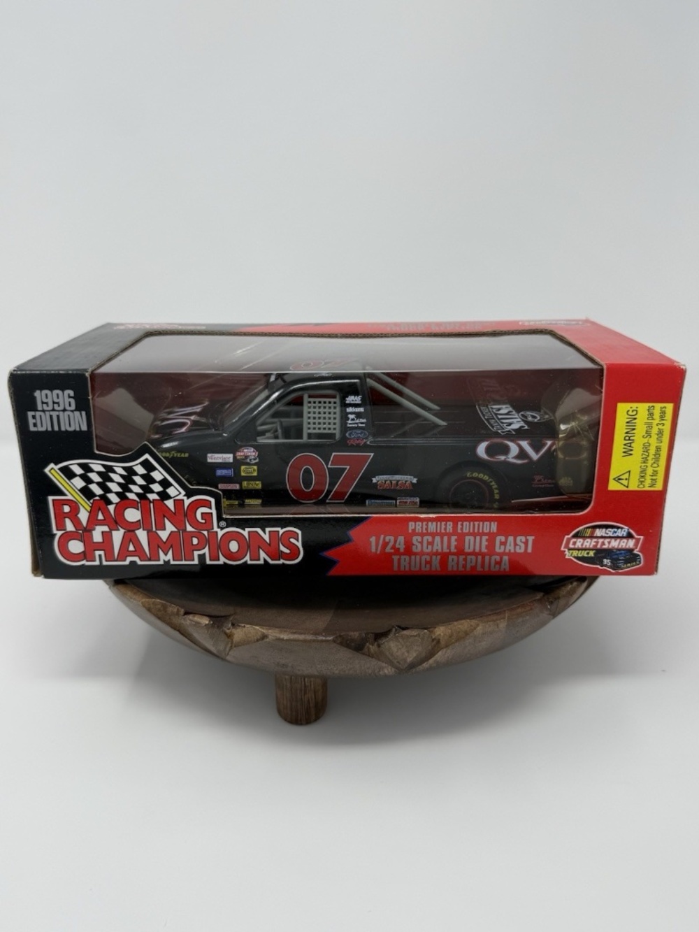 Vintage NIB 1/24 Racing Champions 1997 Nascar #7 Geoff Bodine QVC Truck Replica